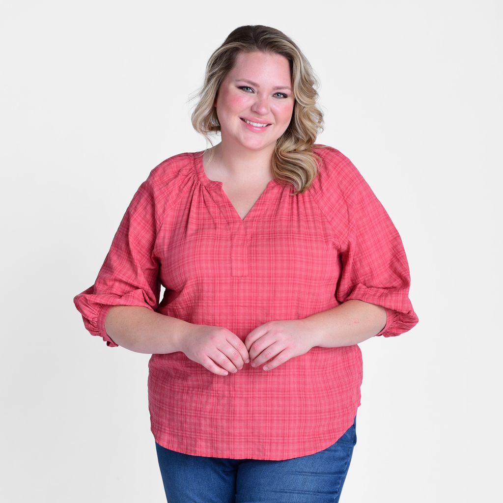 Christopher & Banks Seersucker 3/4 Sleeve Raglan Blouse