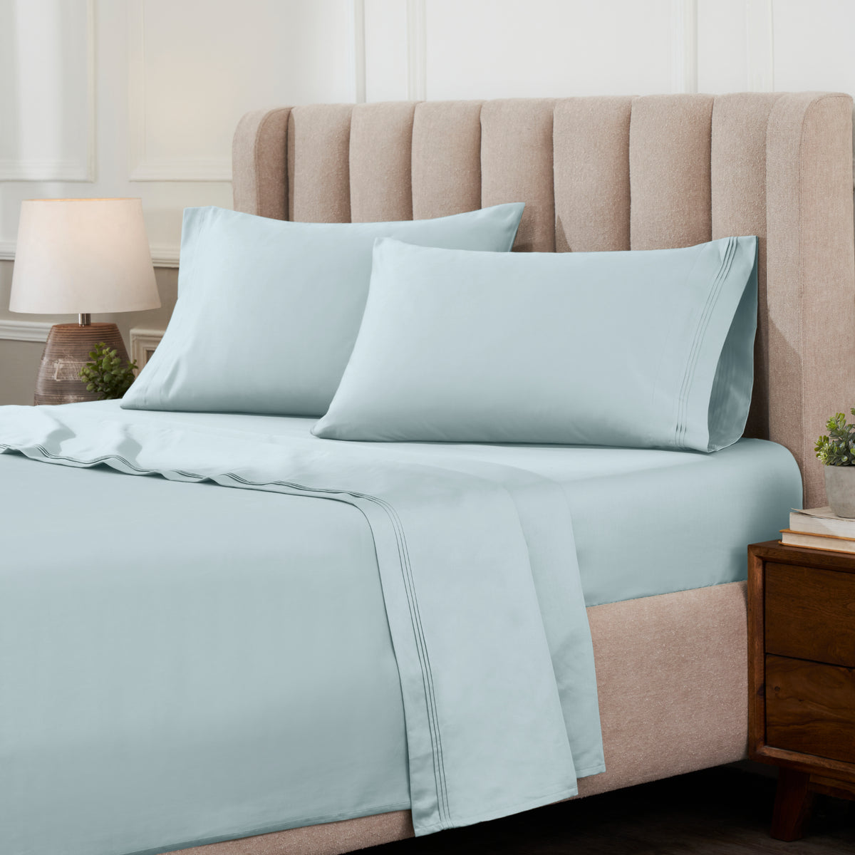 Superior 1000 Thread Count Egyptian Cotton Sateen Solid 4-Piece Sheet Set