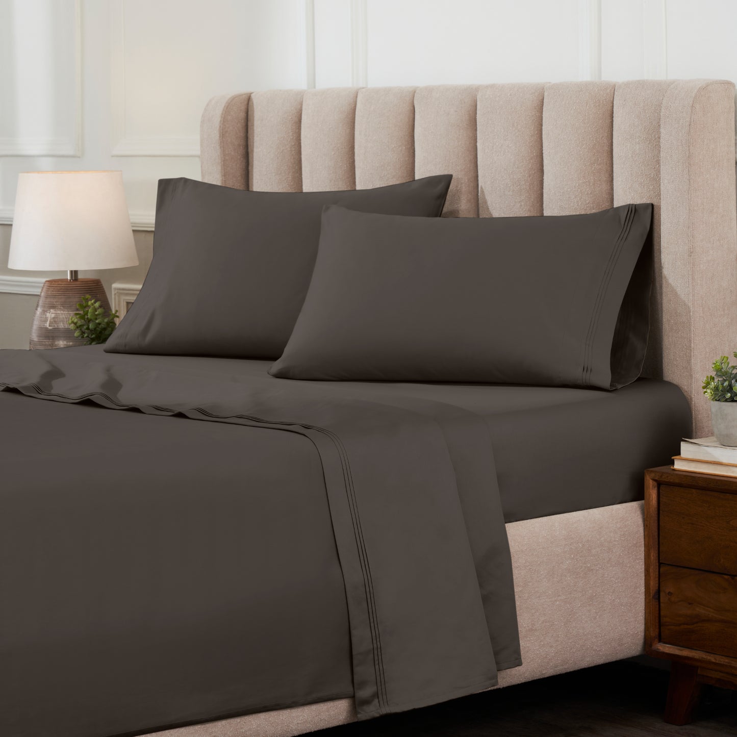 Superior 1000 Thread Count Egyptian Cotton Sateen Solid 4-Piece Sheet Set