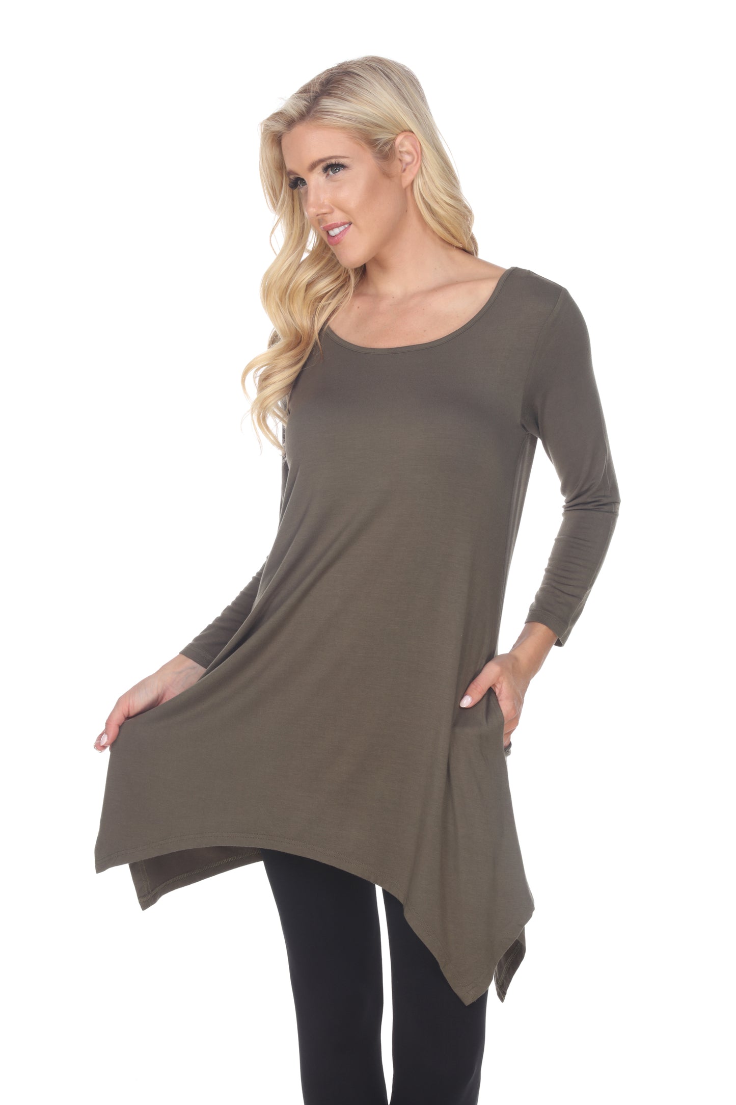 White Mark Women's Makayla Long Sleeve Four Point Hem Solid Tunic Top