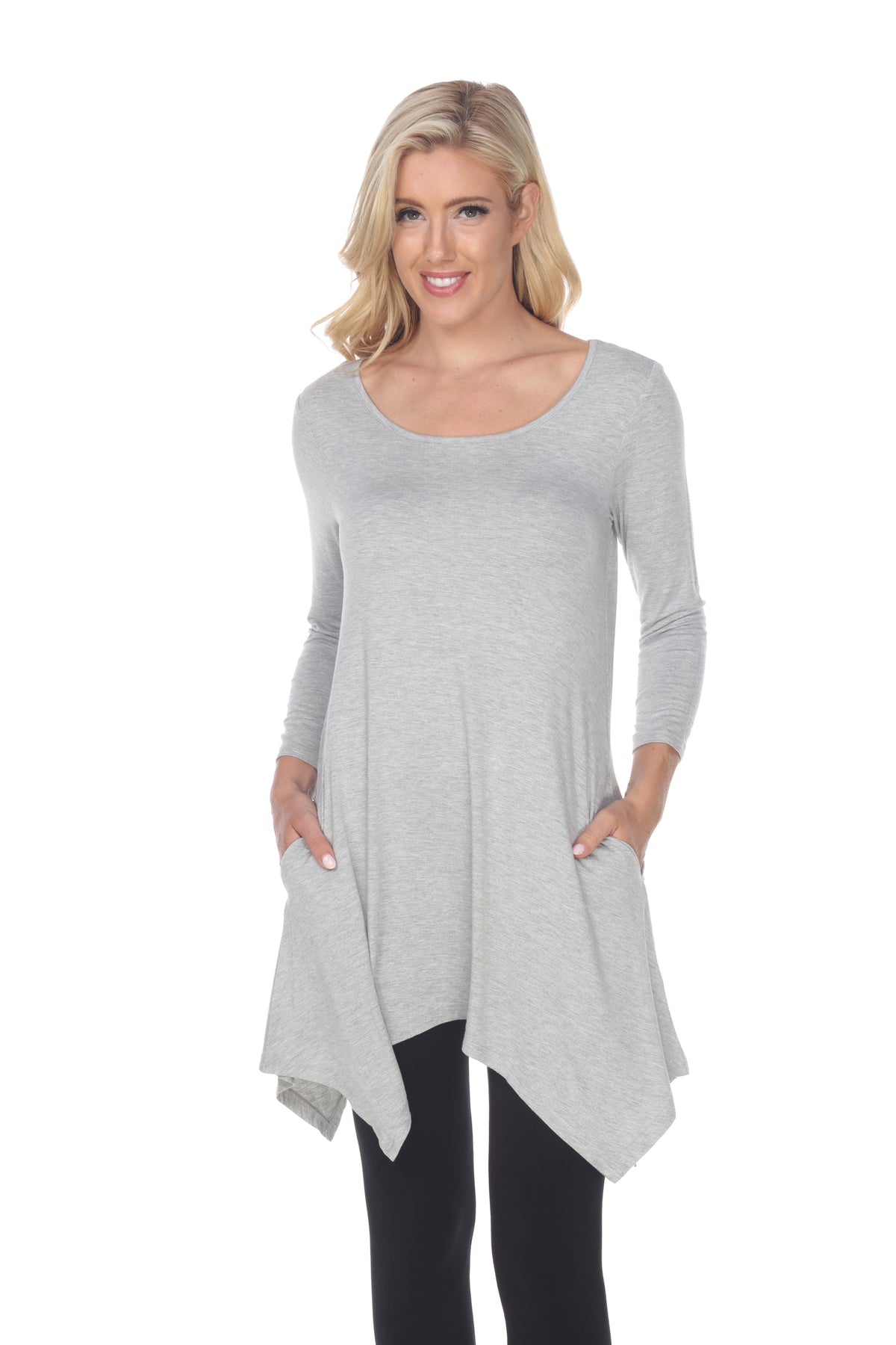 White Mark Women's Makayla Scoop Neck Four Point Hem Solid Tunic Top