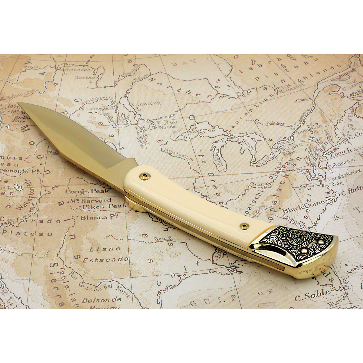 1913-1938 Buffalo Nickel Pocket Knife with American Bald Eagle and United States Flag Design