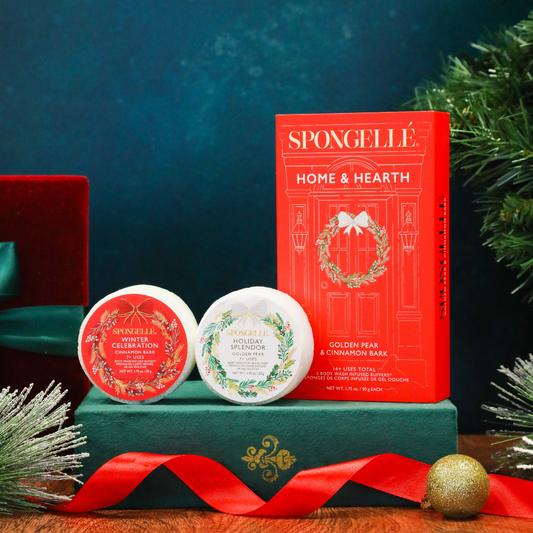 Spongellé Home & Hearth Holiday Wreath Body Wash Infused Buffer Gift Set