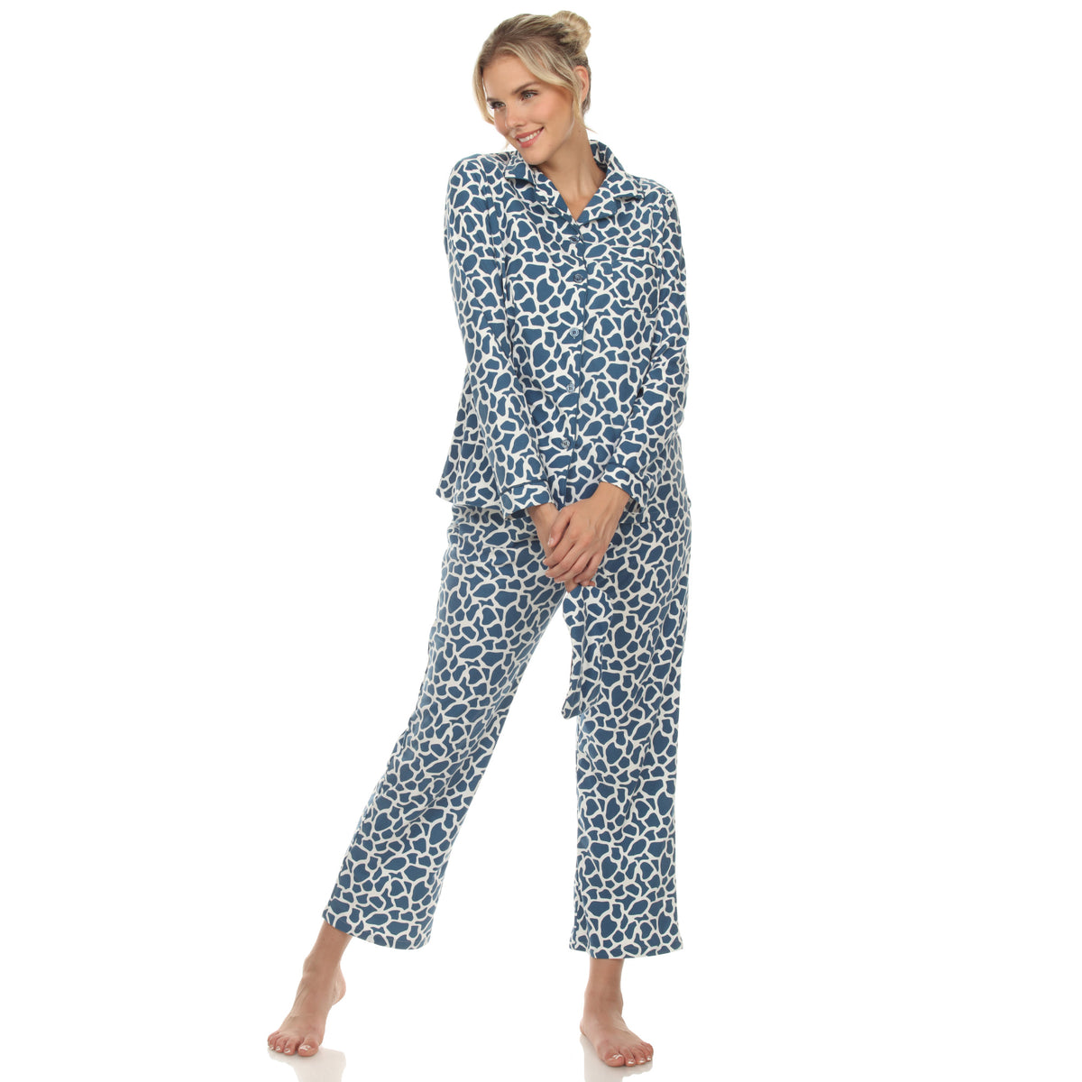 White Mark Women's 3-Piece Giraffe Pajama Set