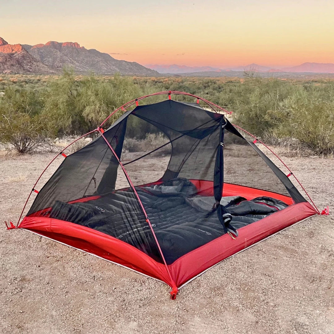 Near Zero Outdoor Gear 3-Person DynaLite Tent