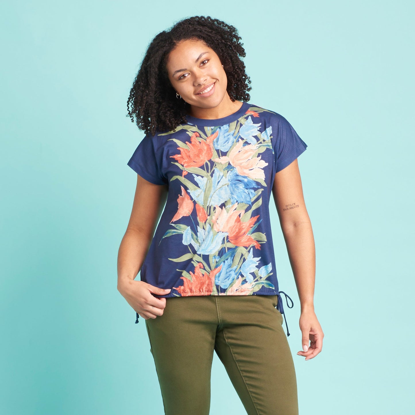 Christopher & Banks Women's Lily Print Adjustable Side Tie Dolman Sleeve Tee
