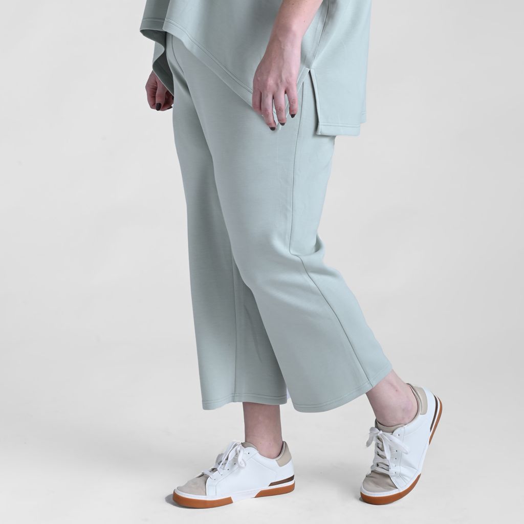 Christopher & Banks Relaxed Restyled Scuba Cropped Pant