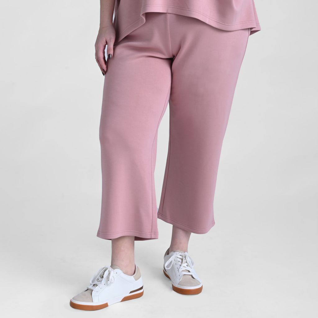 Christopher & Banks Relaxed Restyled Scuba Cropped Pant