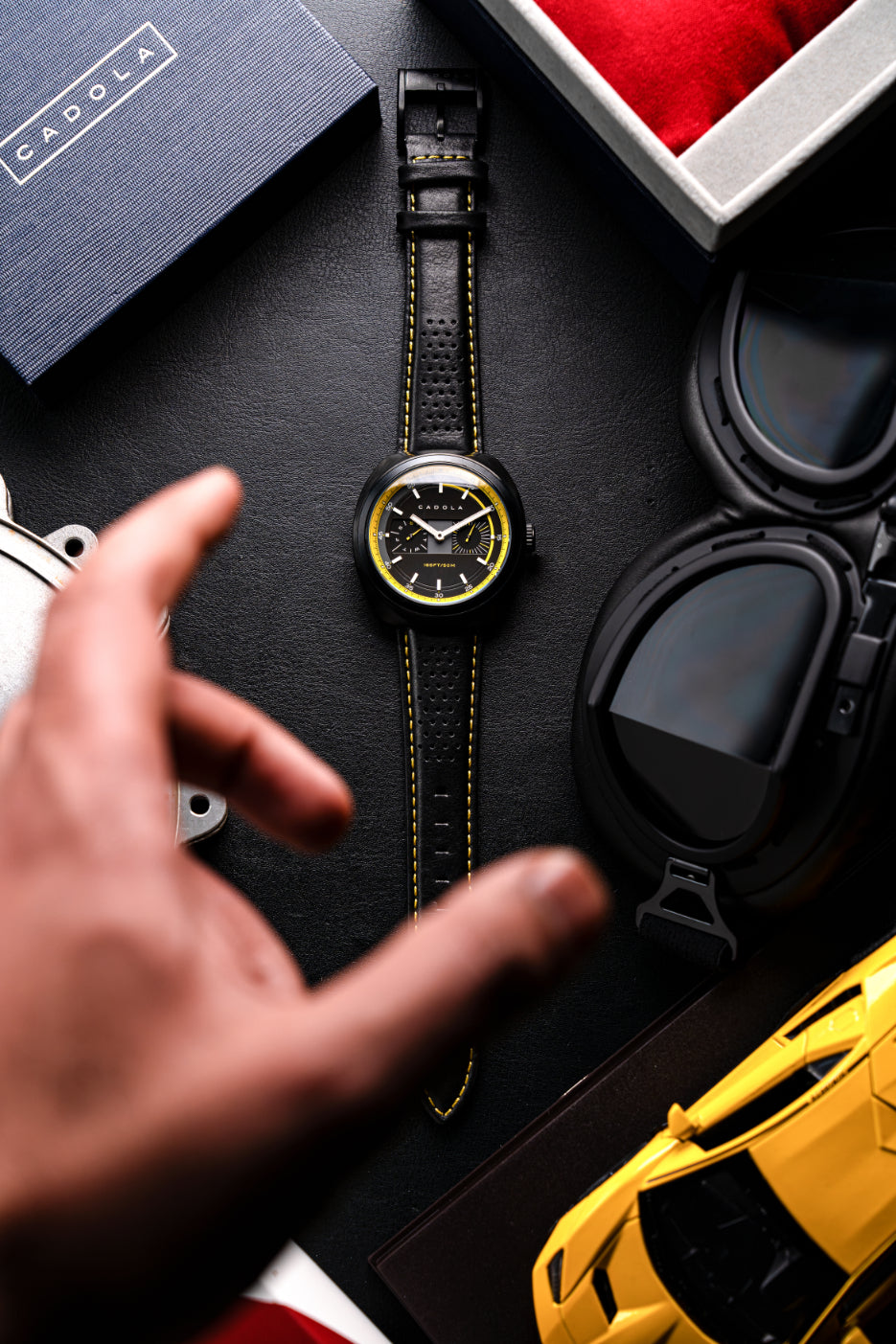 Cadola Men's 43mm Giulia Quartz Calendar Leather Strap Watch