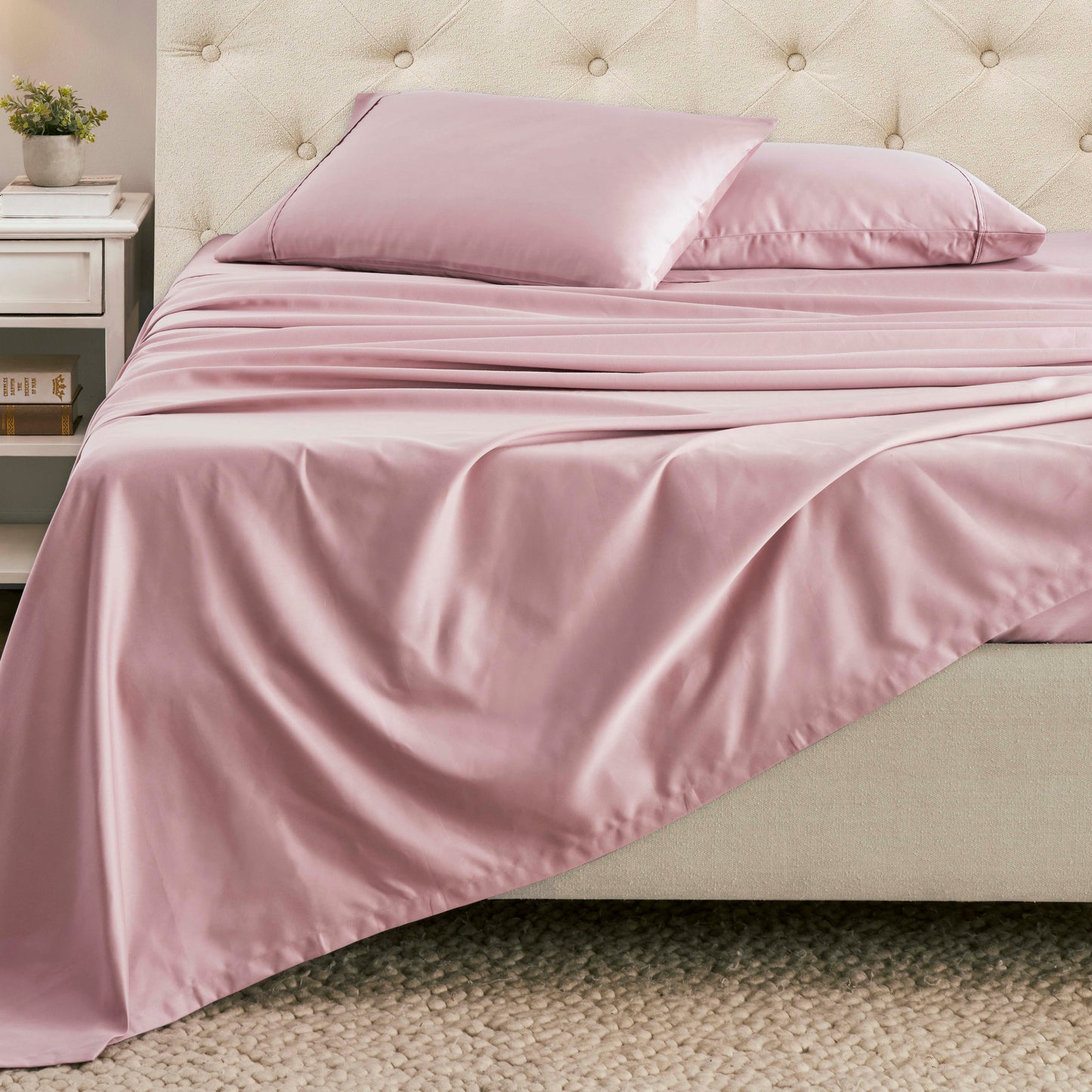 Superior 1500 Thread Count Cotton Blend Deep Pocket Solid 4-Piece Sheet Set