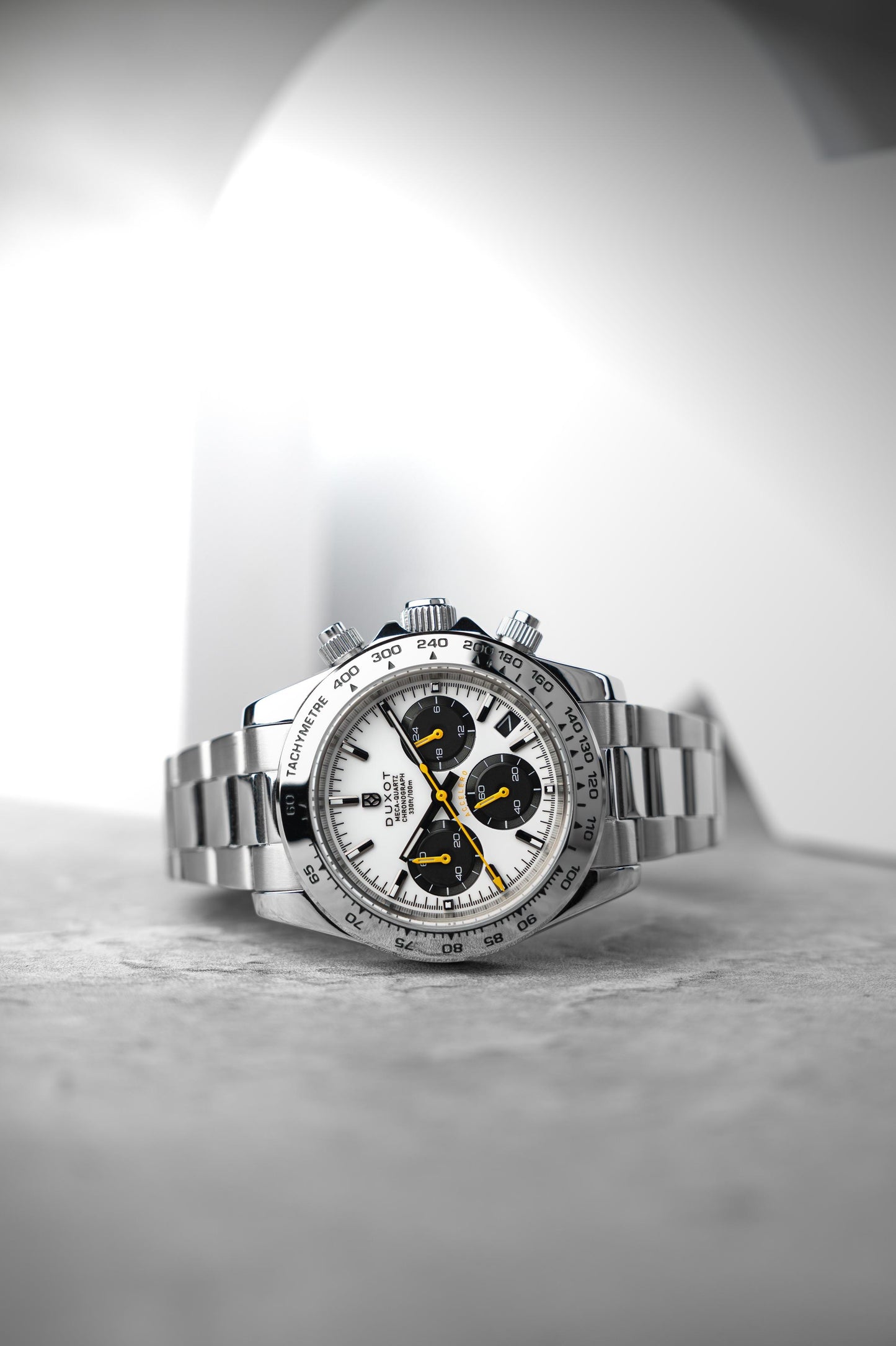 Duxot Men's 40mm Accelero Quartz Chronograph Bracelet Watch