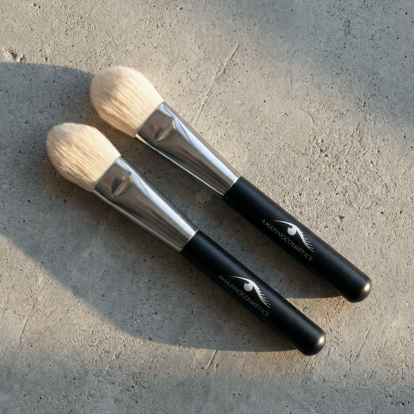 AmazingCosmetics Liquid Foundation Brush