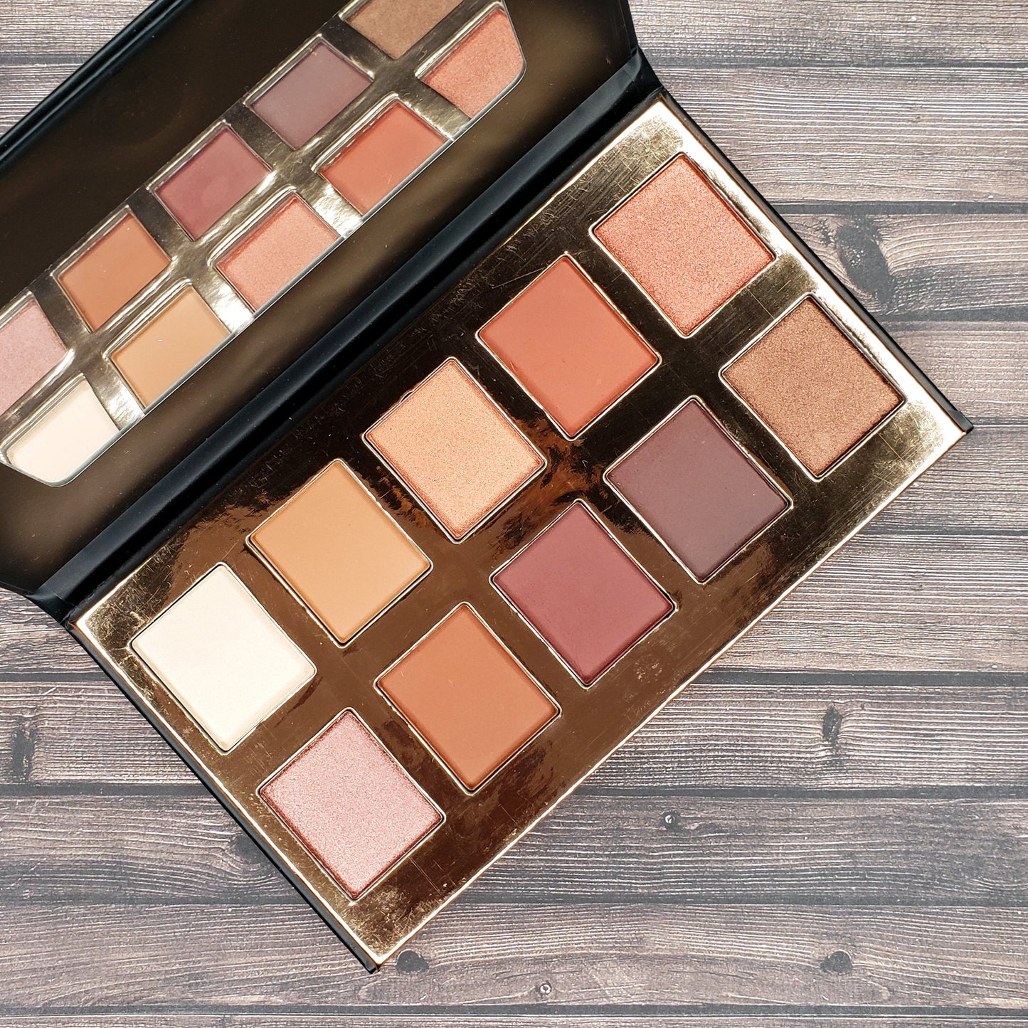 Crown Brush Pro 10 Color Fuego Eyeshadow Palette