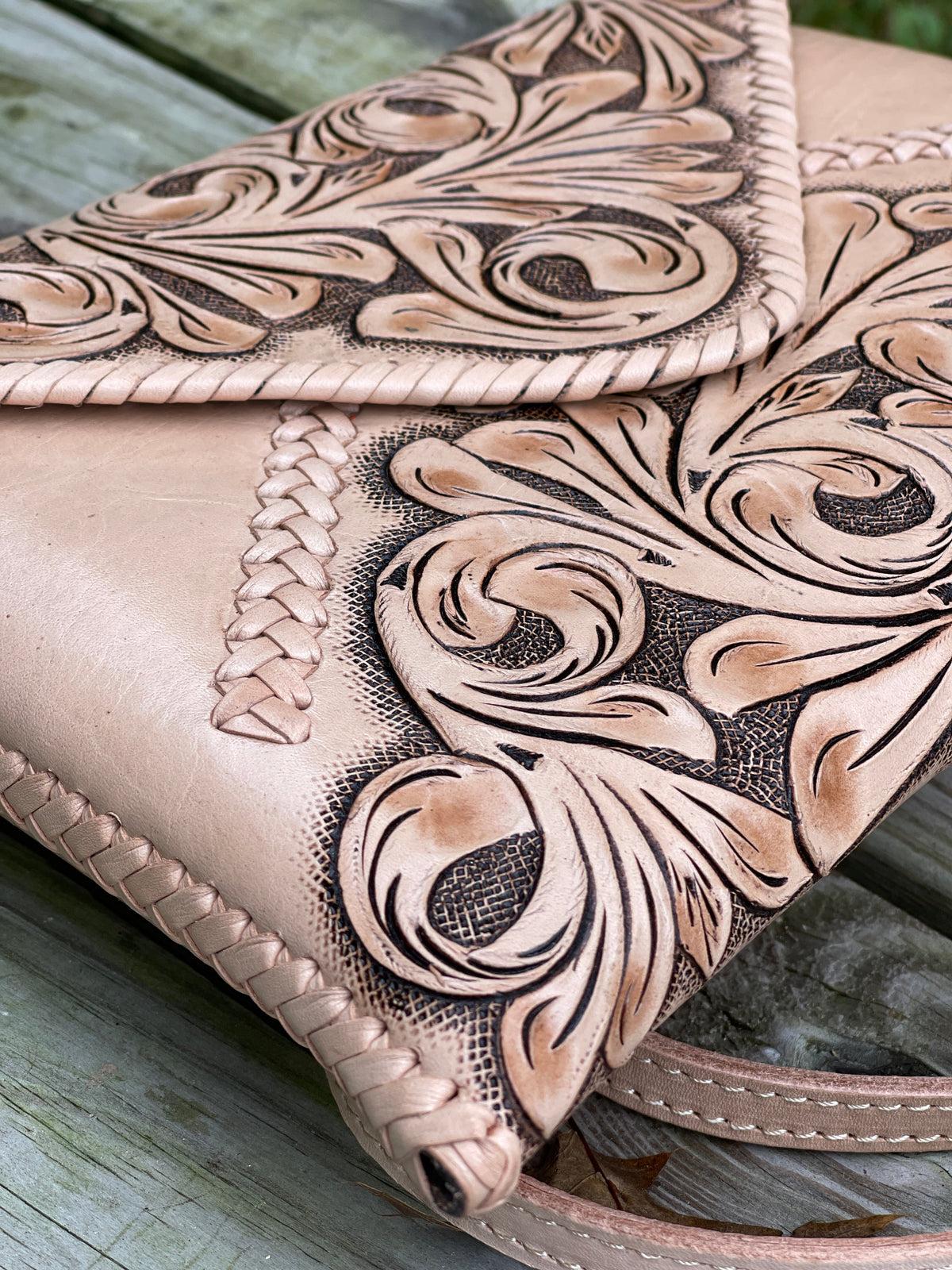 ALLE Handbags Italia Hand-Tooled Leather Crossbody & Clutch Bag
