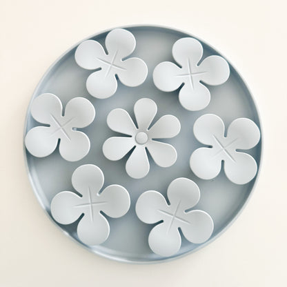 Furlou Snuffle Flower Dog Feeder Mat