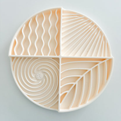 Furlou Circle Lick Mat Dog Feeder