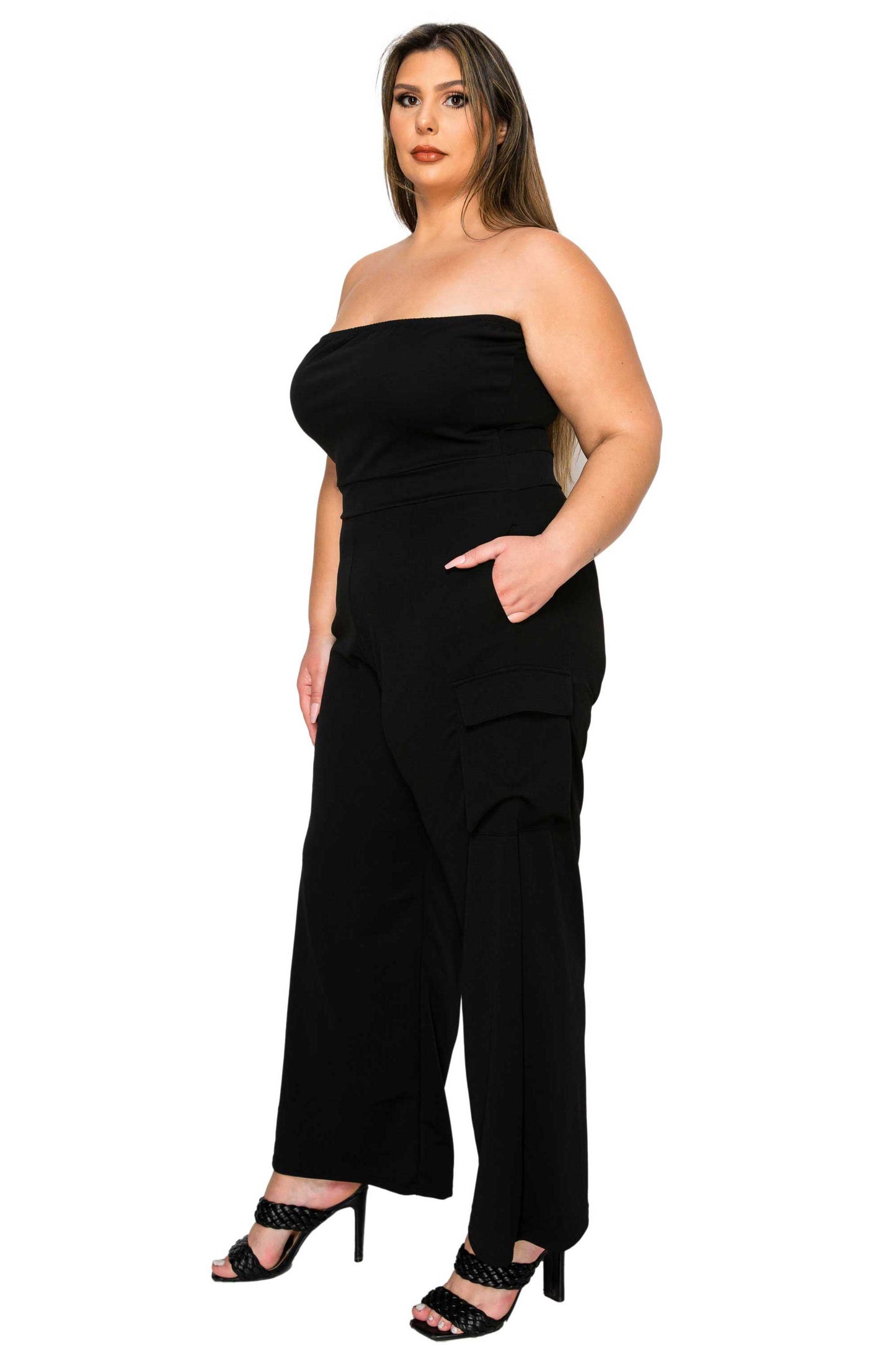 L I V D Women's Plus Size Yumi Sleeveless Cargo Jumpsuit