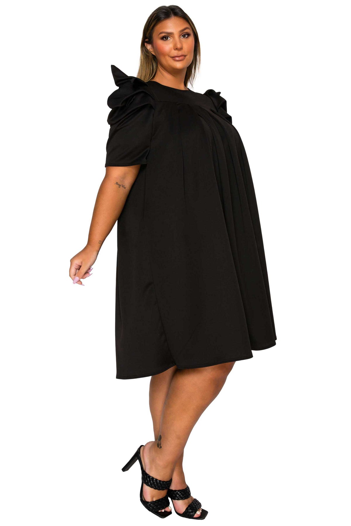 L I V D Women's Plus Size Zaya Pleated Swing Dress