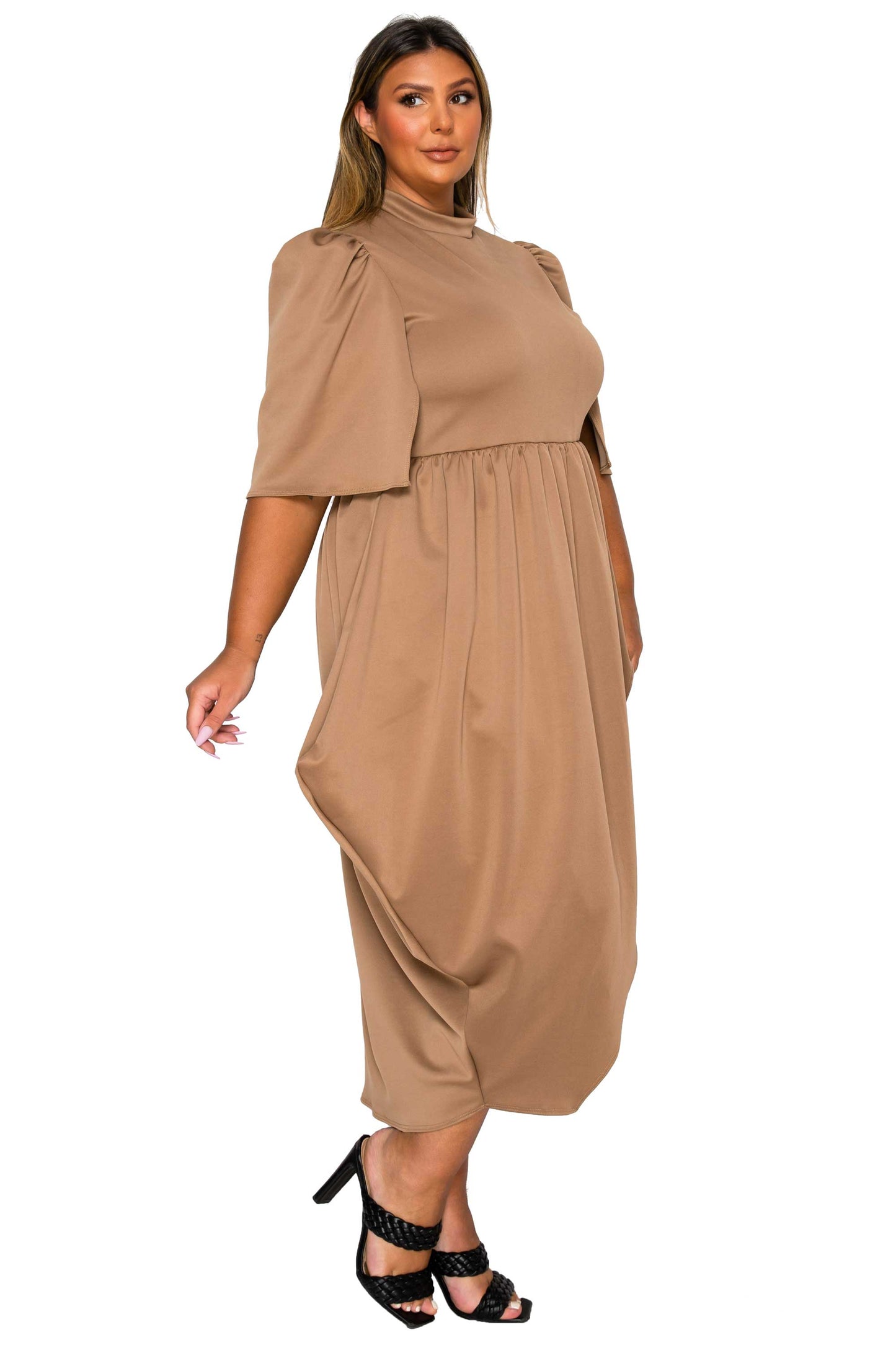 L I V D Women's Plus Size Aesira Tulip Hem Pocket Dress
