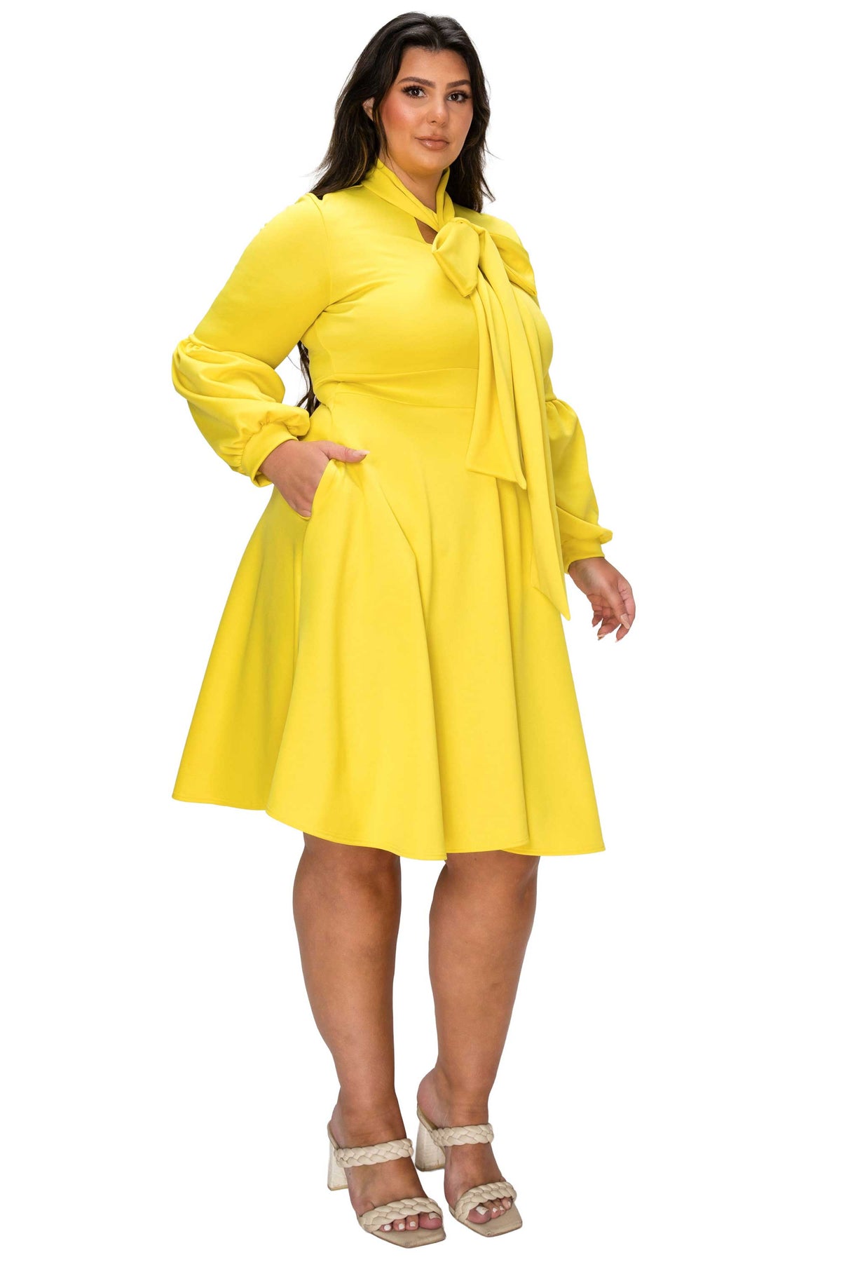L I V D Women's Plus Size Bekah Flare Pocket Dress