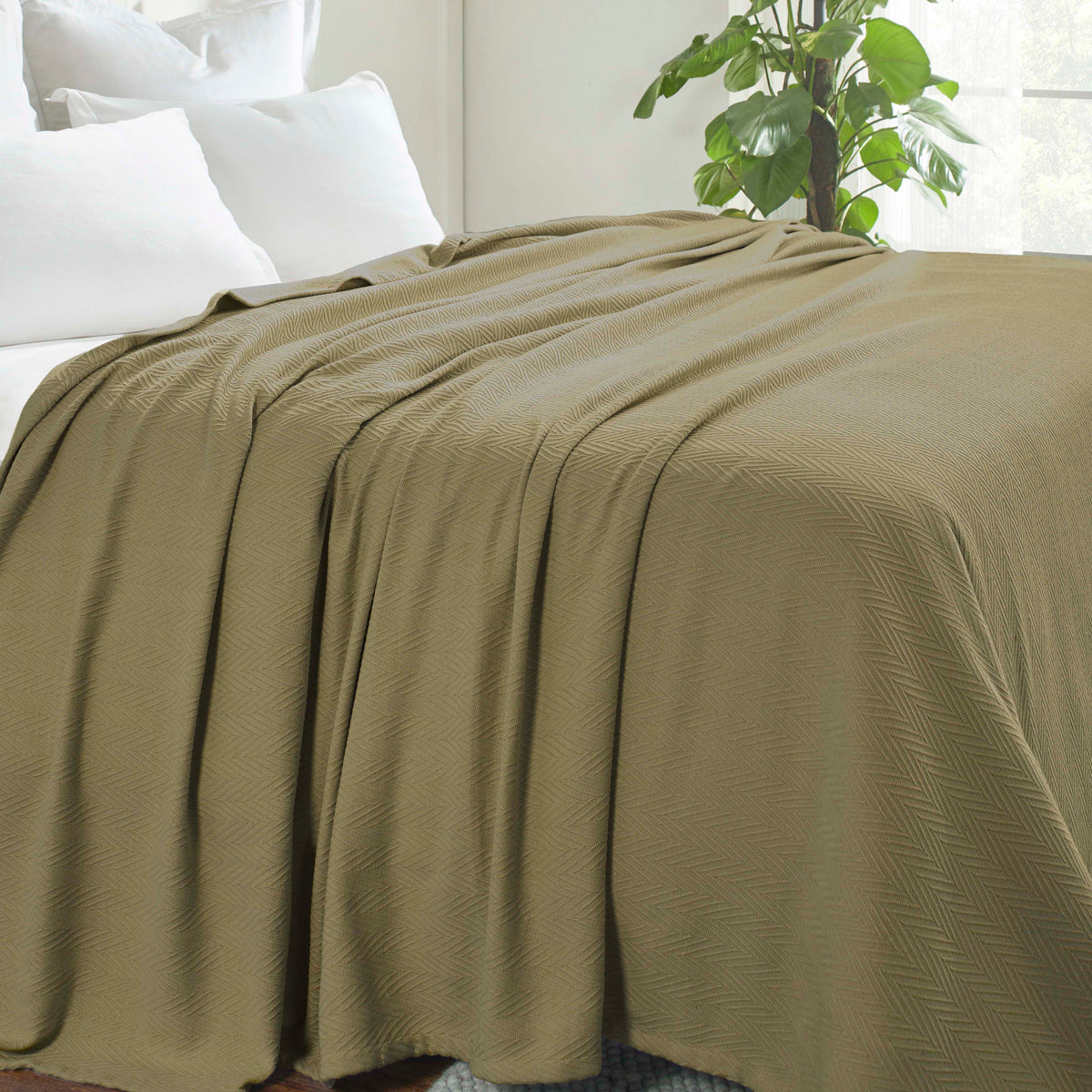 Superior Metro 100% Cotton All-Season Lightweight Blanket
