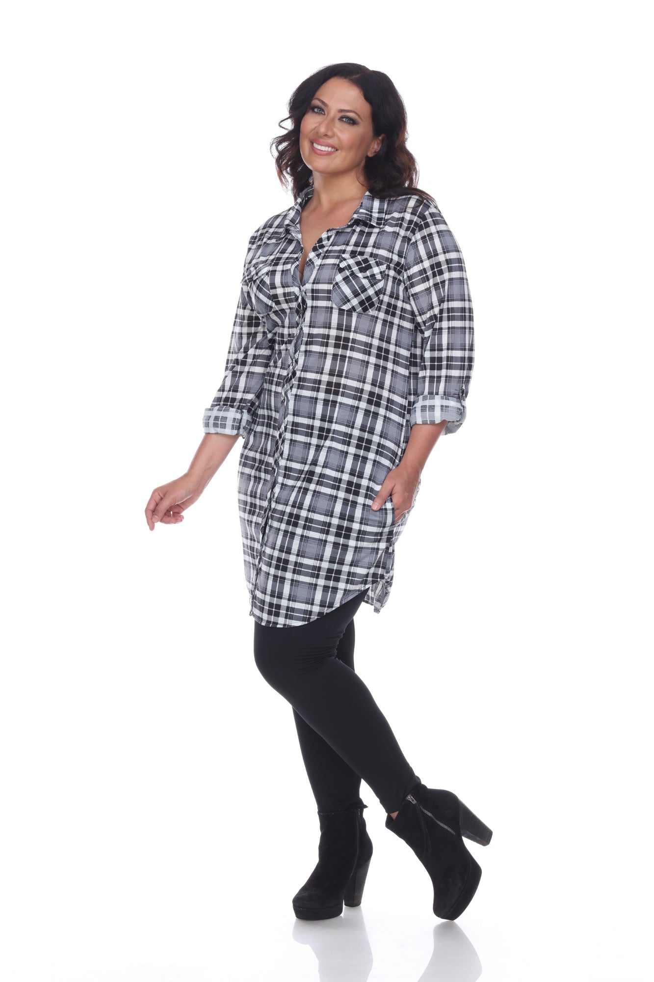 White Mark Women's Piper Stretch Plaid Rounded Hem Tunic Top