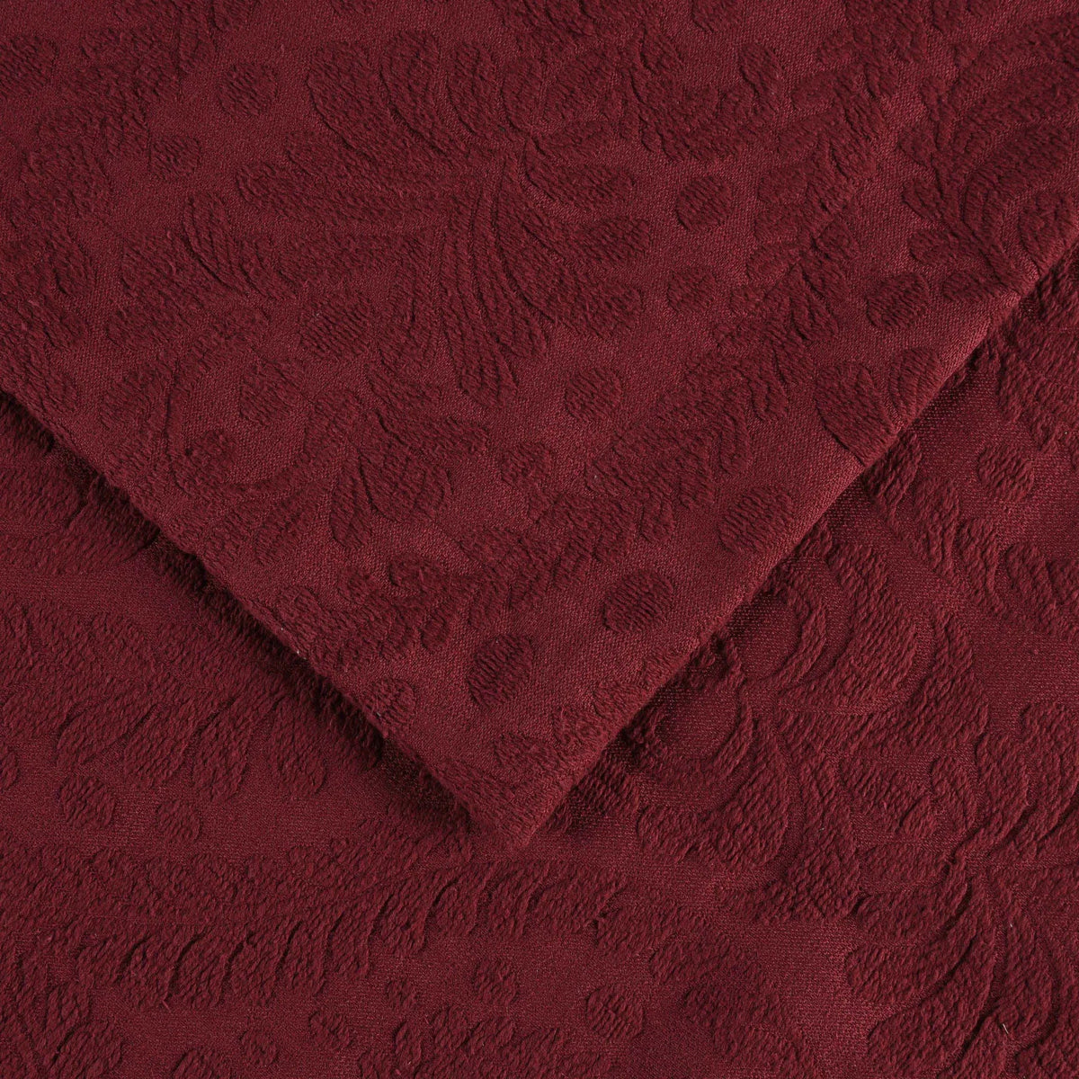 Superior "Aspen" Jacquard Floral Scalloped Edge Bedspread Set