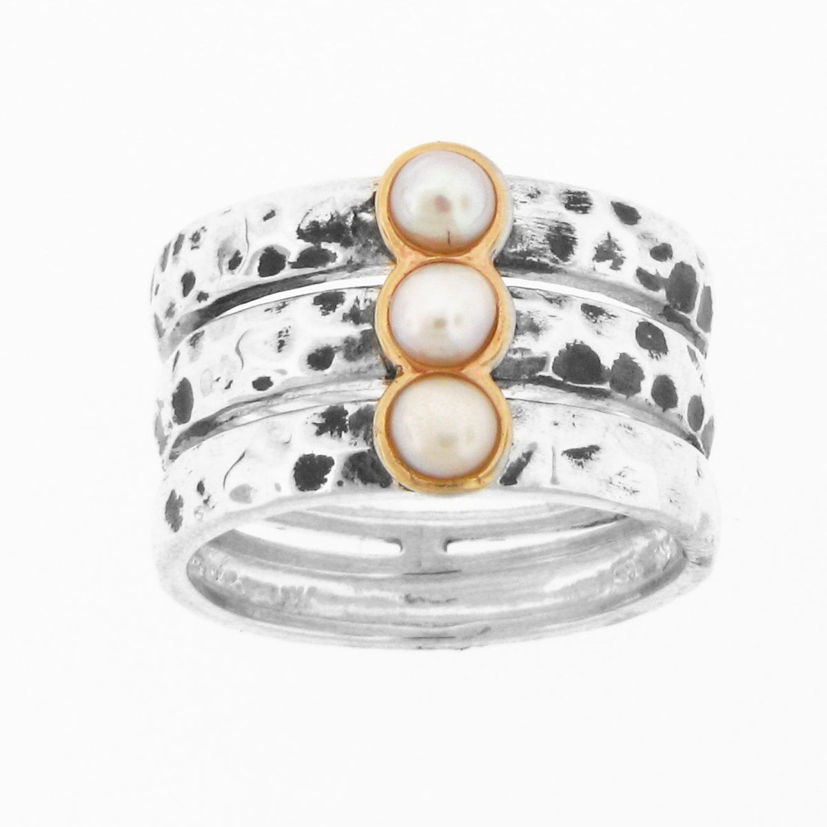 Belle Artique Sterling Silver 3.5-4mm Pearl Triple Row Hammered Ring