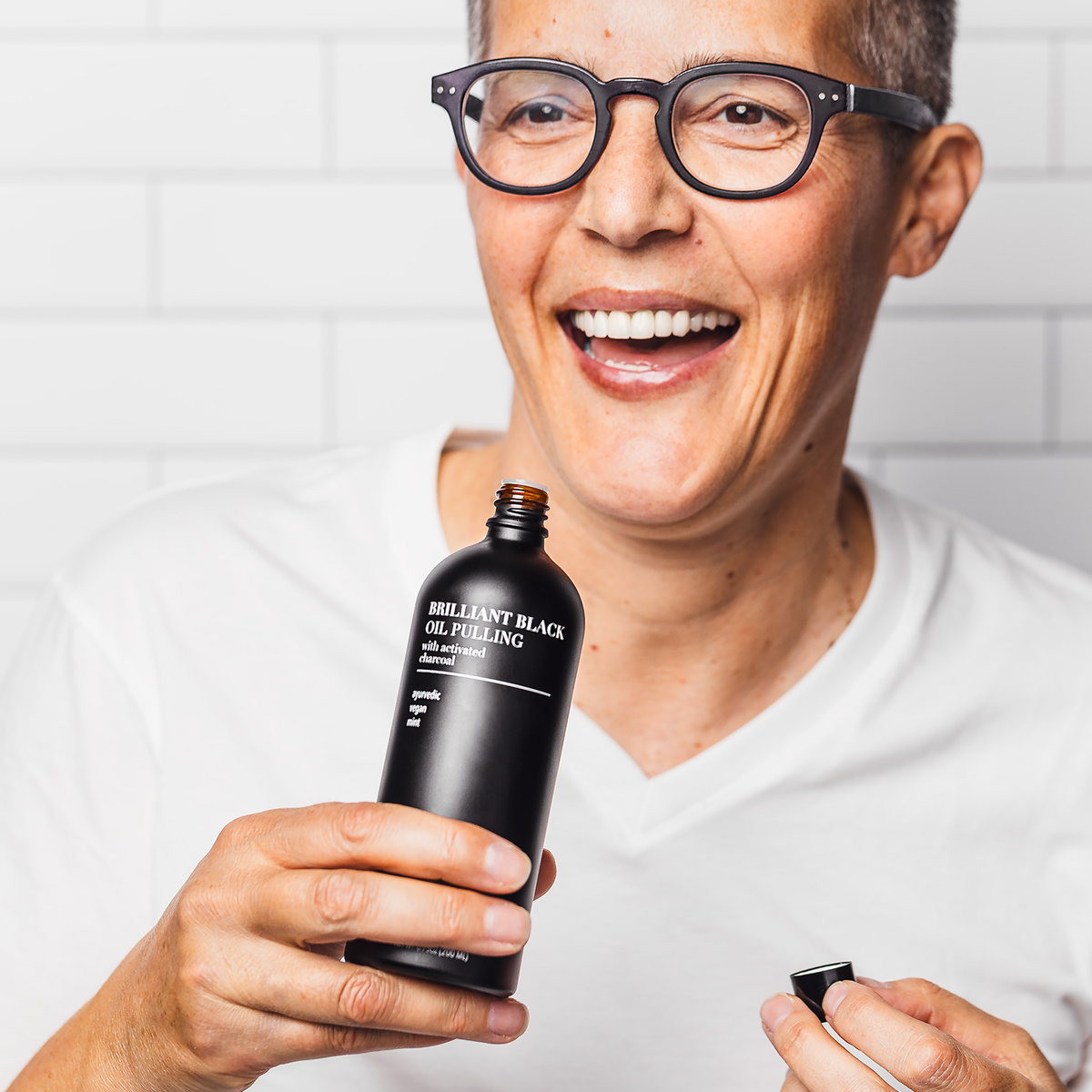 Terra & Co. Brilliant Black® Detox & Gum Health Oil Pulling Mouthwash