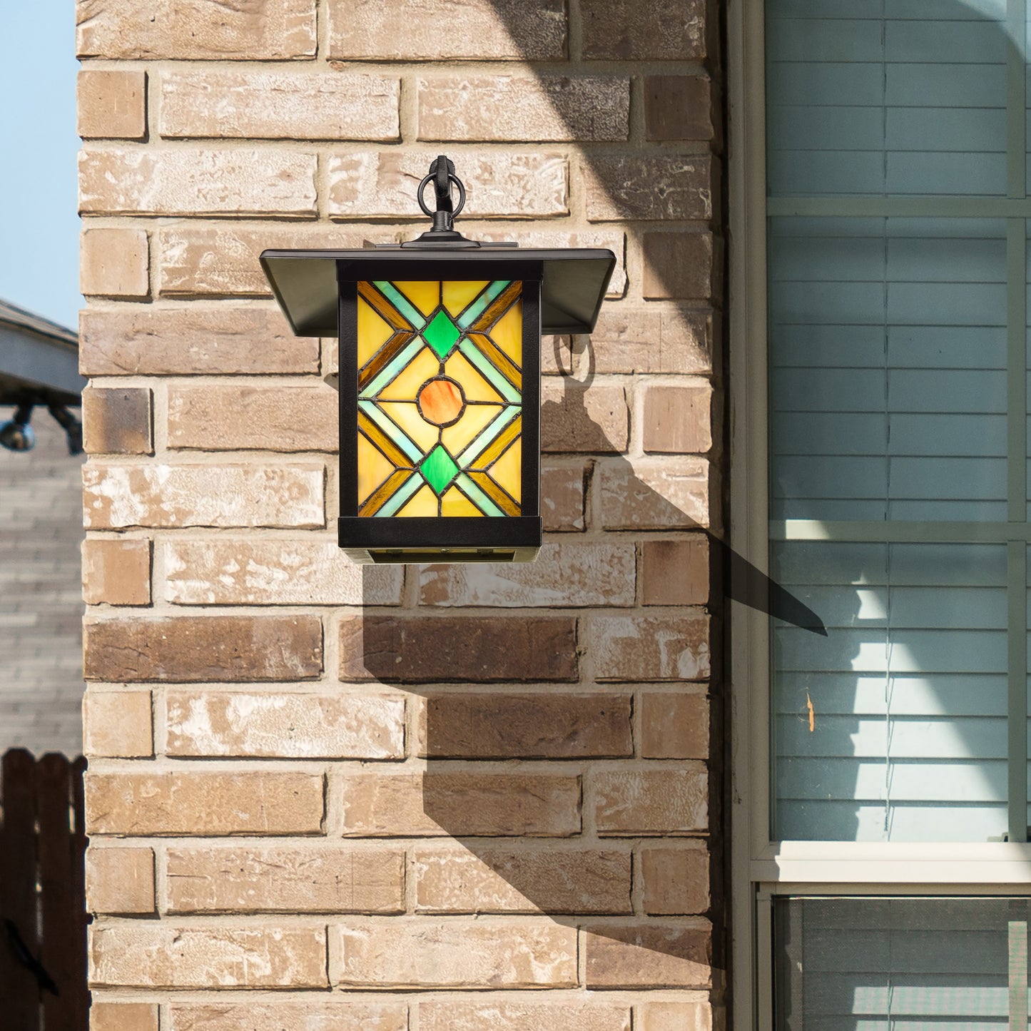 Tiffany-Style Lighting Multicolor Stained Glass 1-Light Outdoor Lantern Wall Sconce