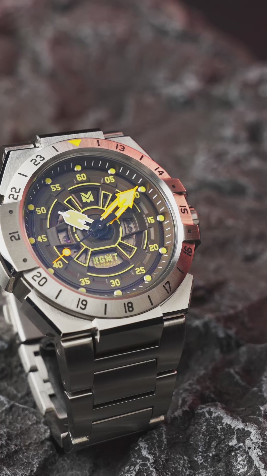 Load video: RGMT Men's 47mm Himars Automatic Bracelet Watch