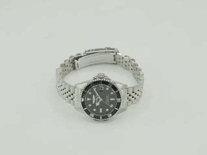 Invicta Women's 34mm Pro Diver Quartz Date Jubilee Bracelet Watch