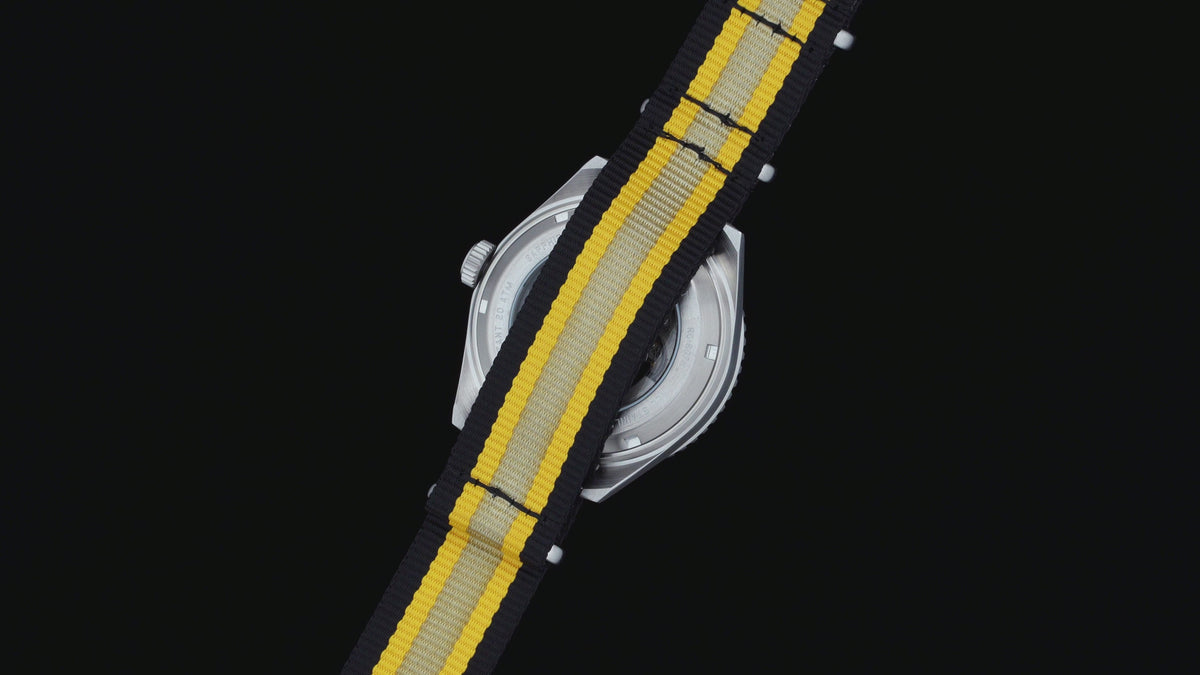 Load video: RGMT Men's 42mm Dragoon Automatic Date GMT Interchangeable Nylon &amp; Rubber Strap Watch