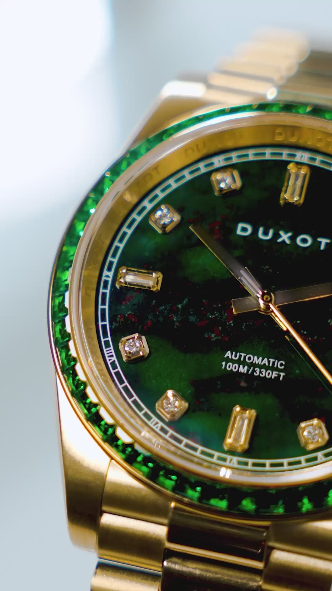 Load video: Duxot Men's 40mm Serenata Automatic Limited Edition Bracelet Watch