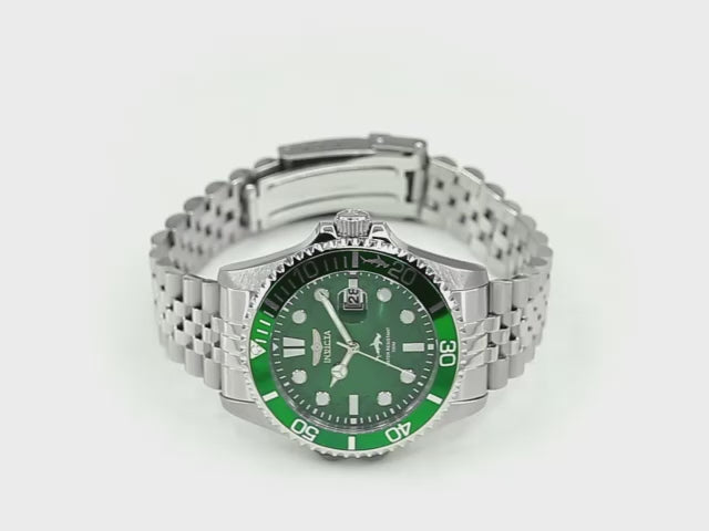 Load video: Invicta Men's 43mm Pro Diver Quartz Date Wave Dial Jubilee Bracelet Watch