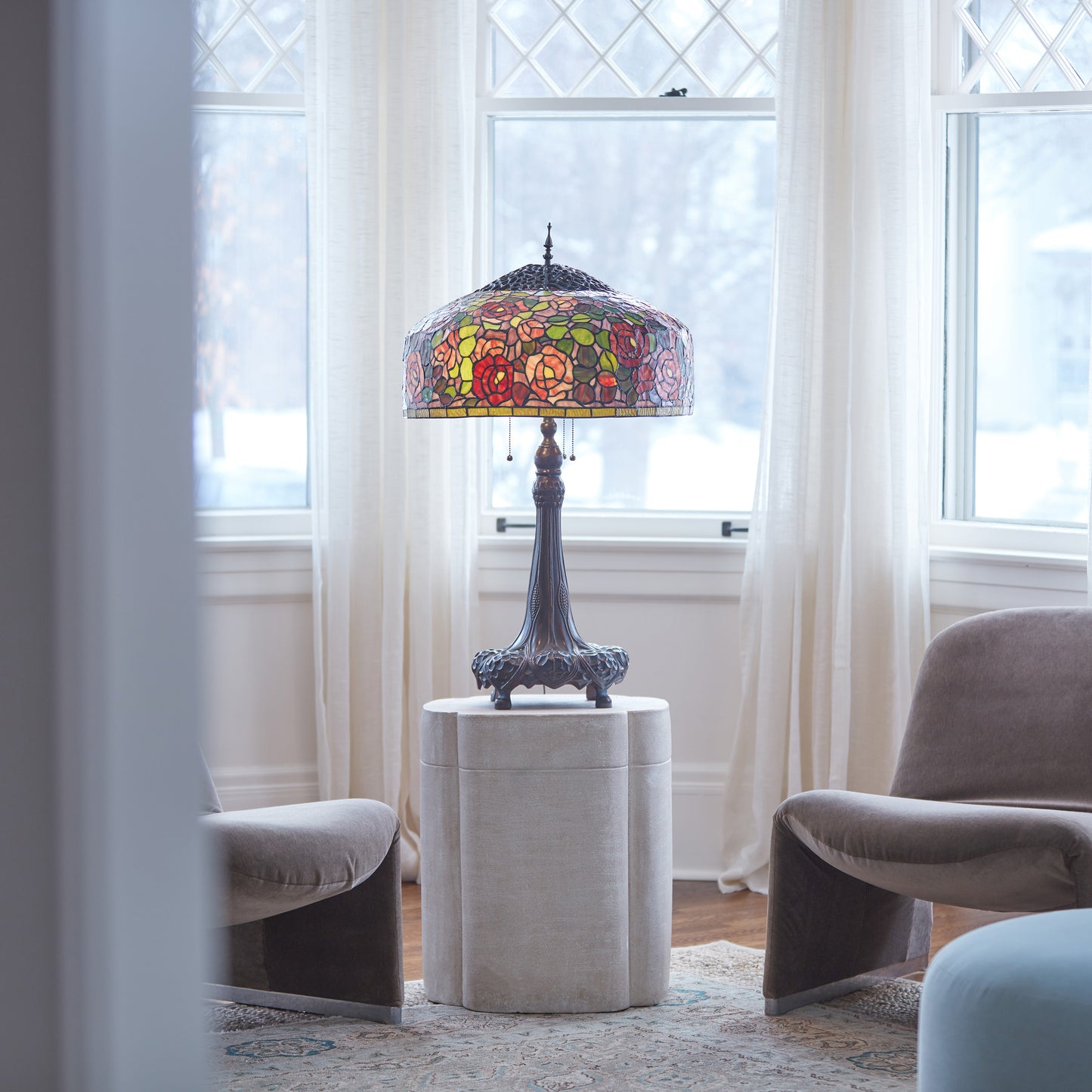 Tiffany-Style Lighting 35.5" Rose Bush Stained Glass Table Lamp